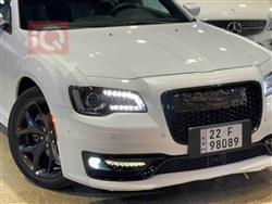 کرایسلەر 300